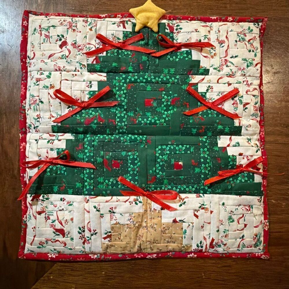 Vintage Handmade Quilted Christmas Tree wall Hanging Decoration
